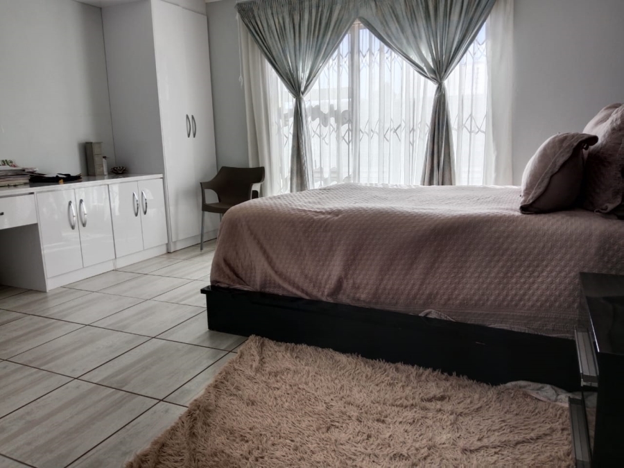 4 Bedroom Property for Sale in Kuruman Northern Cape